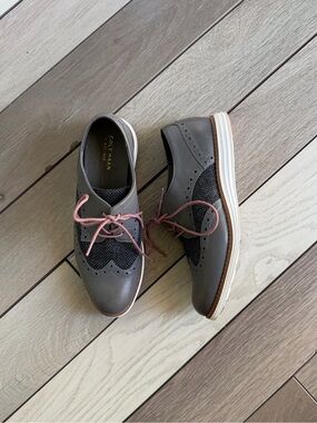Cole Haan Women's ØriginalGrand Wingtip